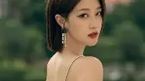 赵丽颖与杨幂暗战多年，演技突破与人气起伏，终见分晓？